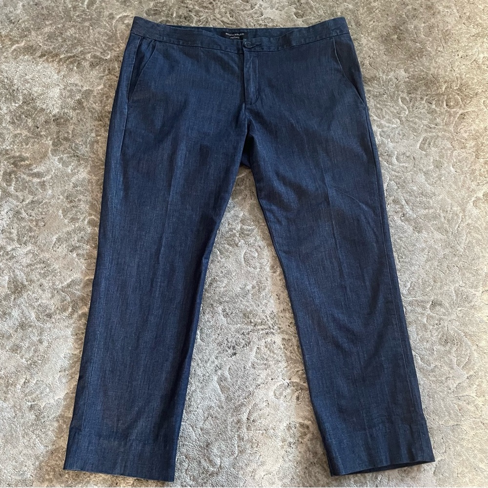 Banana Republic Factory women’s Hampton Fit cropped pants size 12 , jeans look.